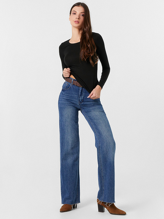 Прилегающий лонгслив "термо" в черном цвете - 4